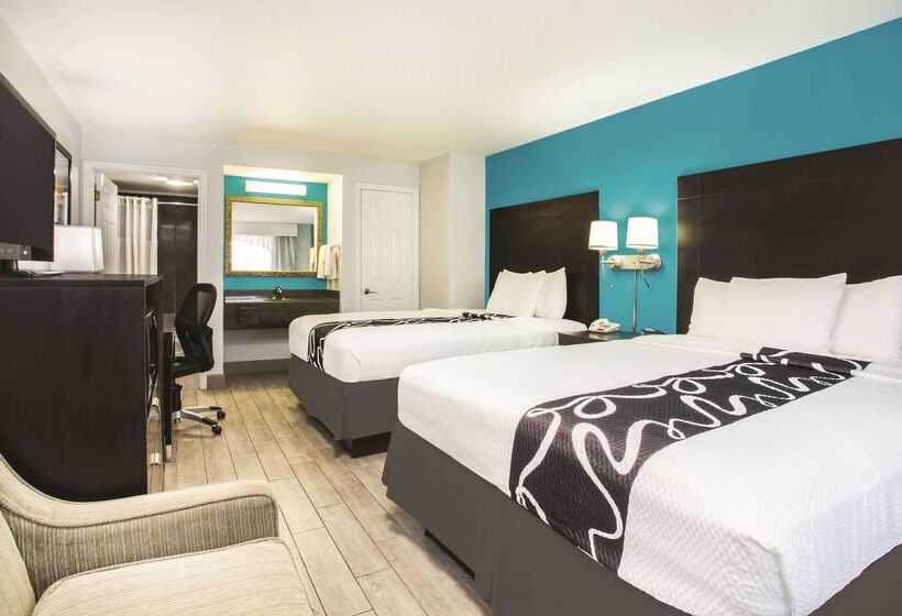 בית מלון כפרי La Quinta By Wyndham Oceanfront Daytona Beach