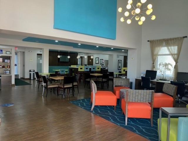 בית מלון כפרי La Quinta By Wyndham Oceanfront Daytona Beach