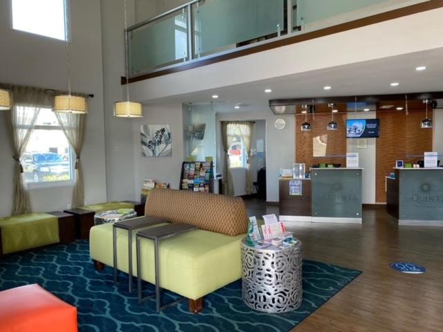 בית מלון כפרי La Quinta By Wyndham Oceanfront Daytona Beach