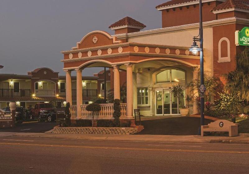 בית מלון כפרי La Quinta By Wyndham Oceanfront Daytona Beach