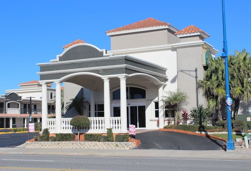 בית מלון כפרי La Quinta By Wyndham Oceanfront Daytona Beach