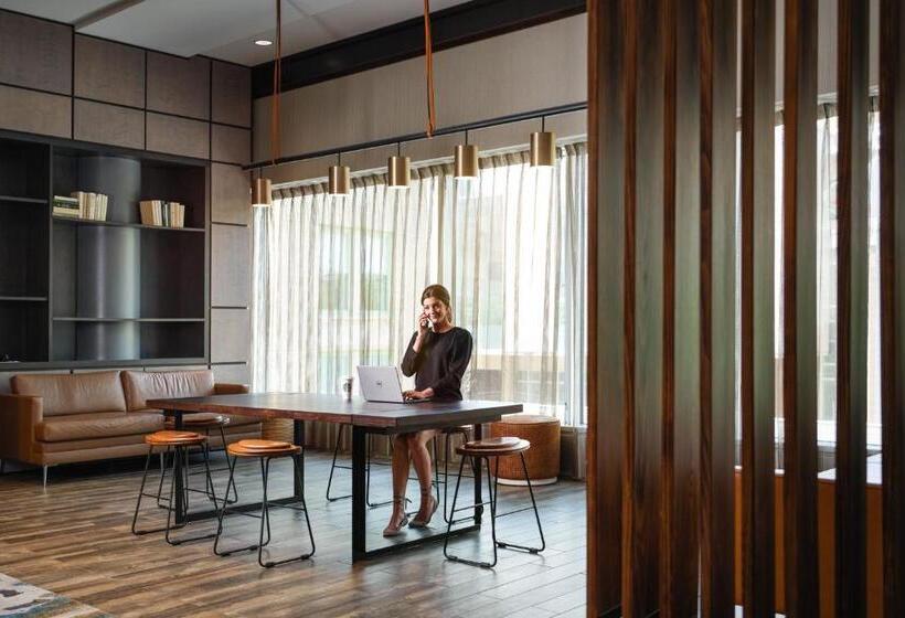 هتل Louisville Marriott Downtown