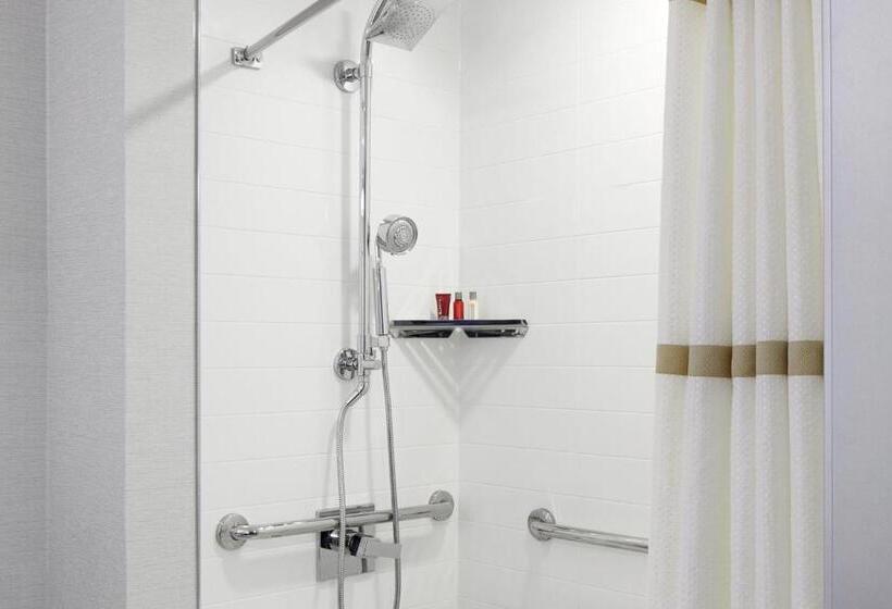 هتل Marriott Birmingham Grandview