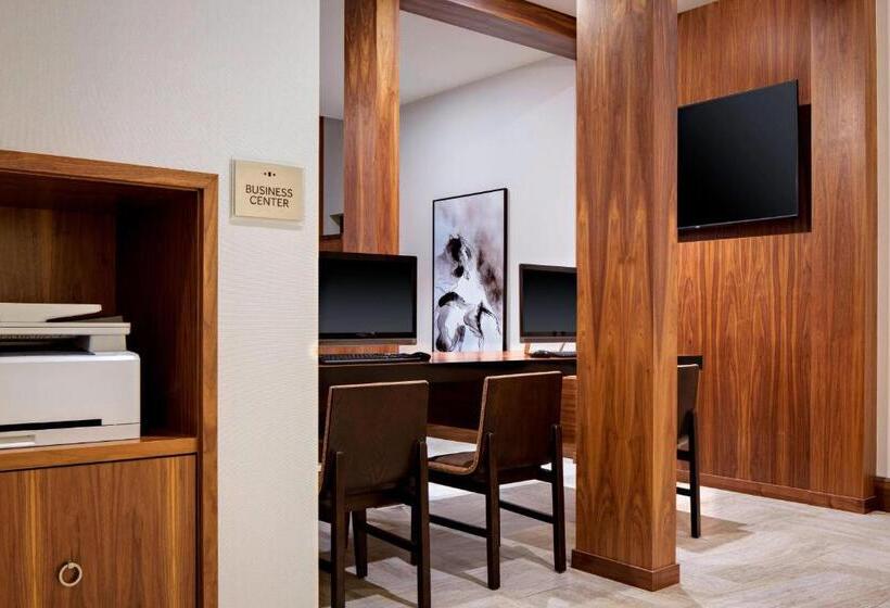 هتل Marriott Dallas Las Colinas