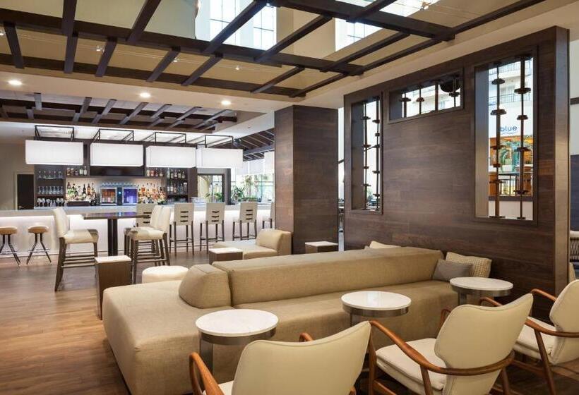 هتل Marriott Savannah Riverfront