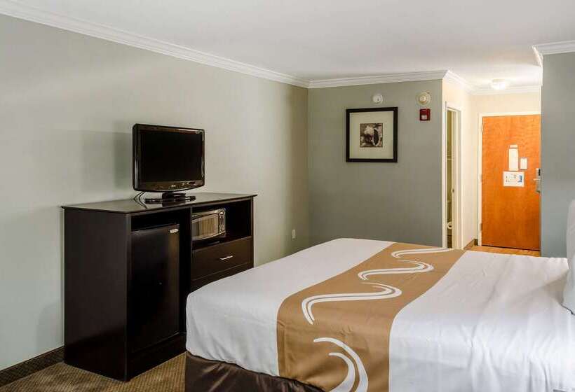 هتل Quality Inn