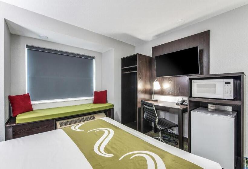 호텔 Quality Inn Owatonna Near Medical Center