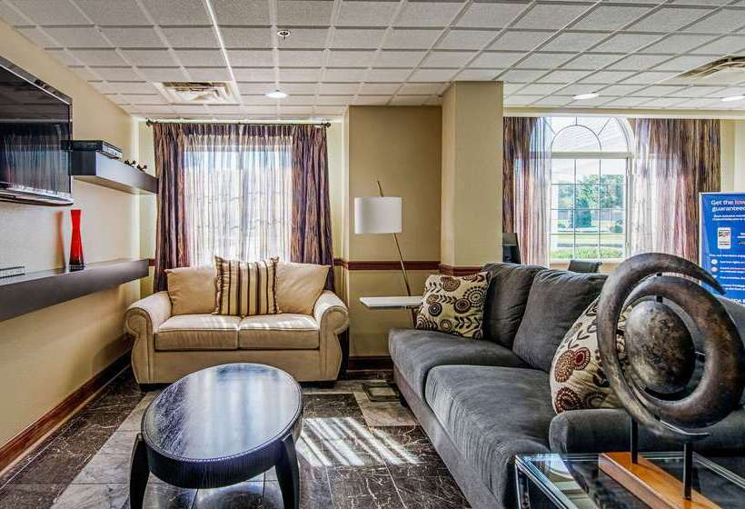호텔 Quality Inn & Suites I81 Exit 7