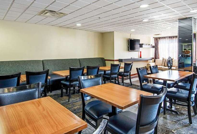 호텔 Quality Inn & Suites I81 Exit 7