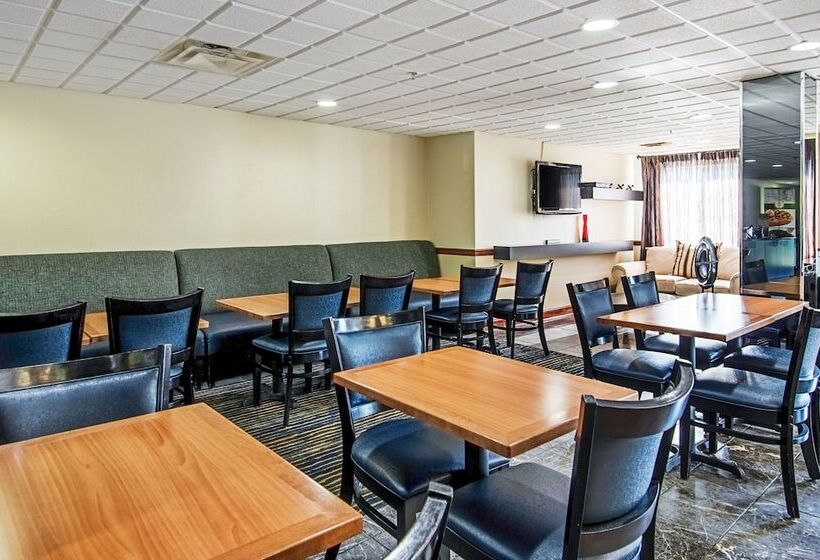 호텔 Quality Inn & Suites I81 Exit 7
