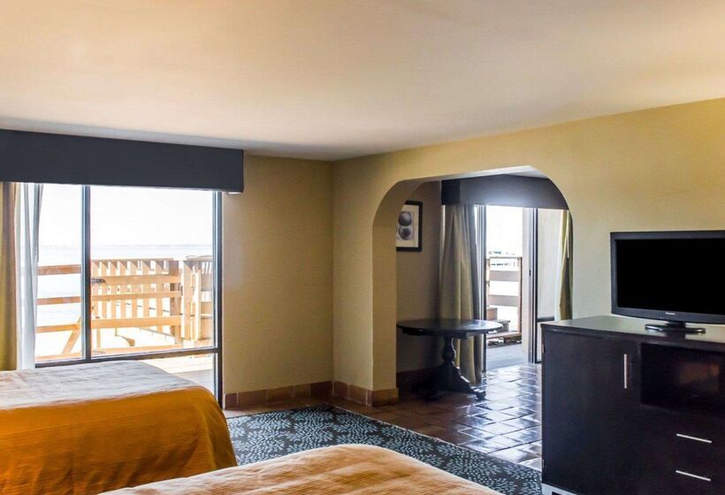 בית מלון כפרי Quality Inn & Suites Gulf Breeze Bayside Near Pensacola Beach