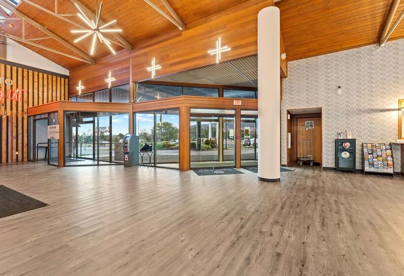 هتل Ramada By Wyndham Cedar City