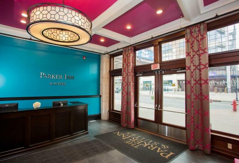 فندق The Parker Inn And Suites
