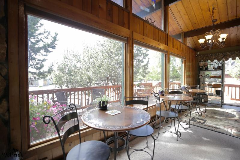 Jewel Lake Bed And Breakfast