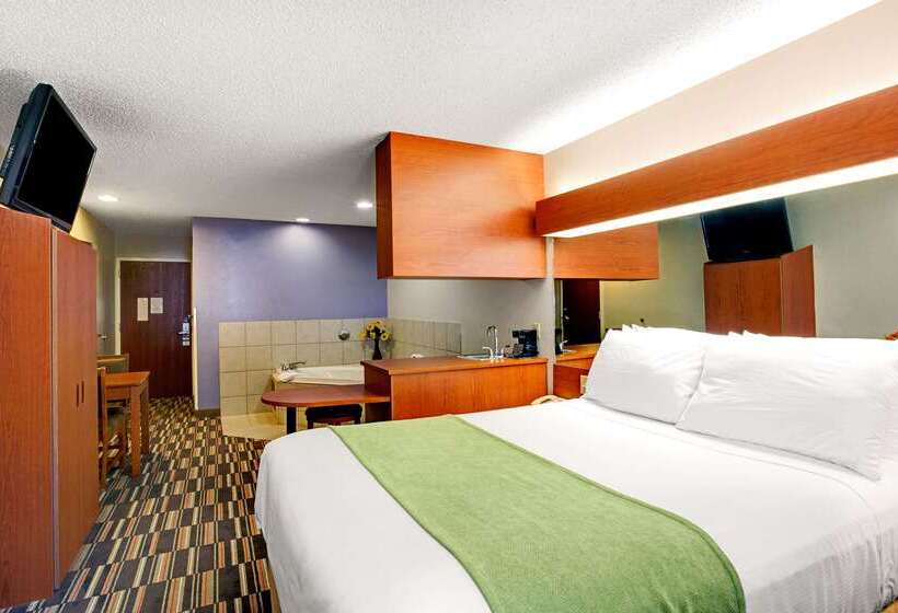 Microtel Inn & Suites By Wyndham Cherokee