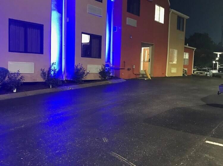 Microtel Inn By Wyndham   Murfreesboro