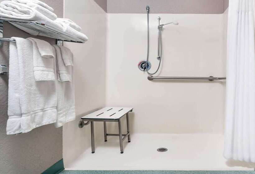 Microtel Inn & Suites By Wyndham New Ulm