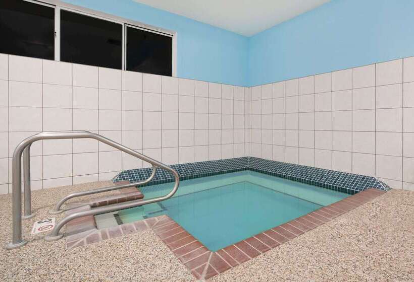 Microtel Inn & Suites By Wyndham New Ulm