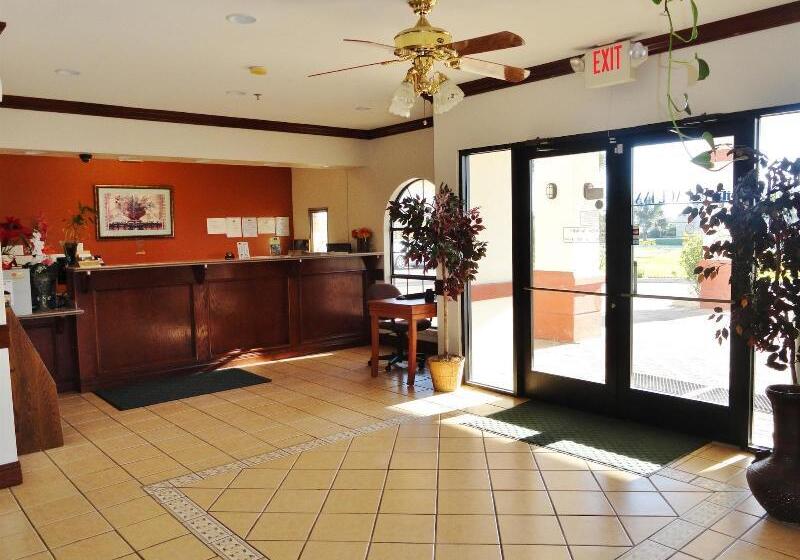 מוטל Americas Best Value Inn Brownsville