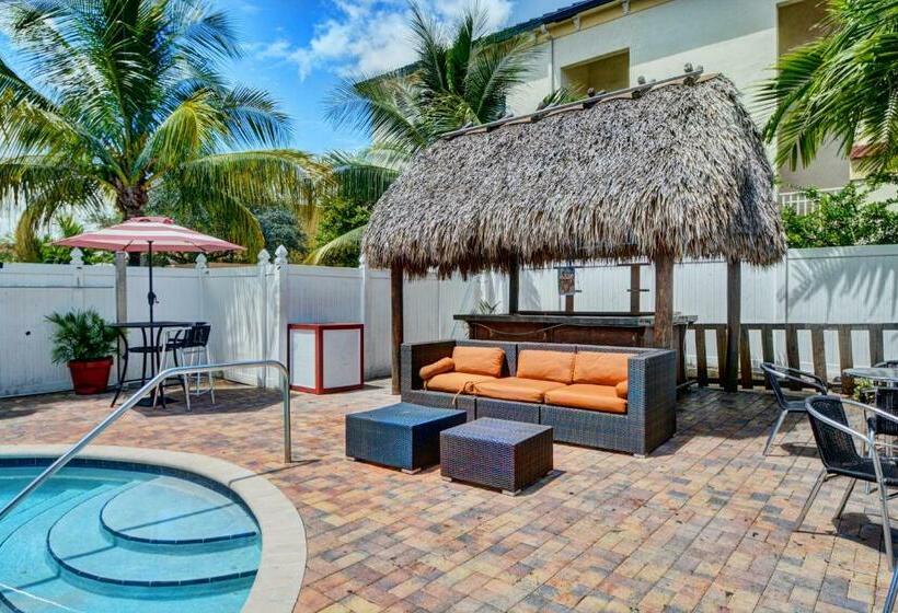 Plantation Inn Hotel And Lounge