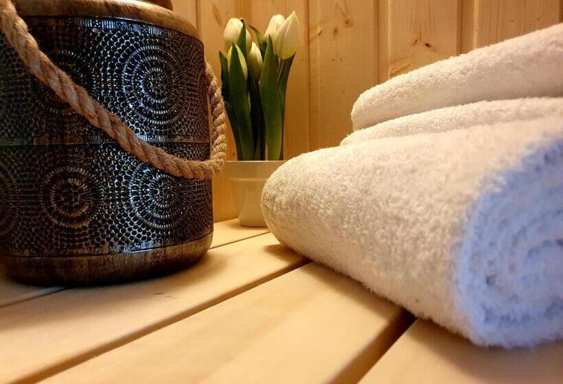 مبيت وإفطار Bagoly Wellness Apartman