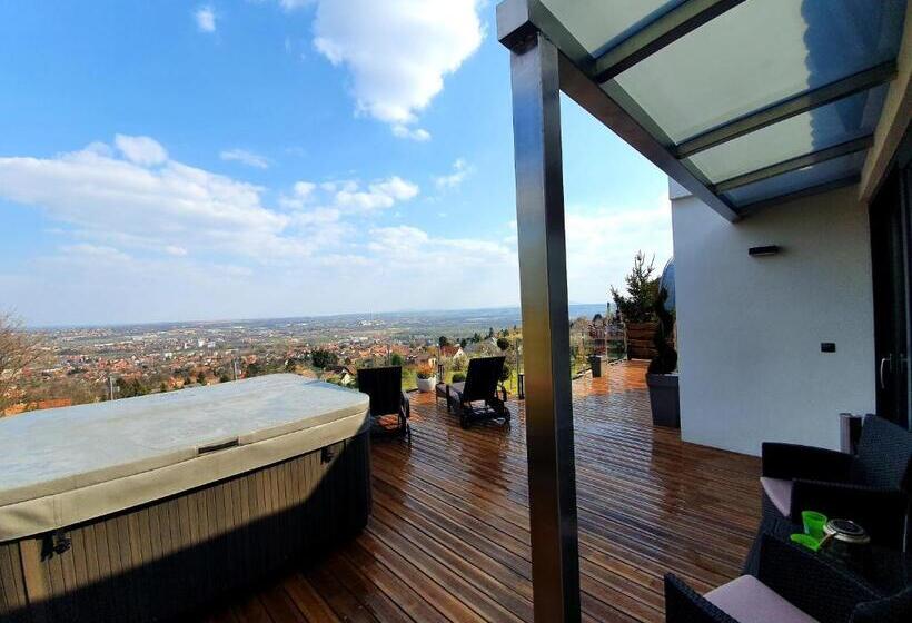 مبيت وإفطار Bagoly Wellness Apartman