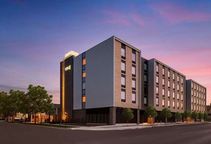 هتل Home2 Suites By Hilton Des Moines At Drake University