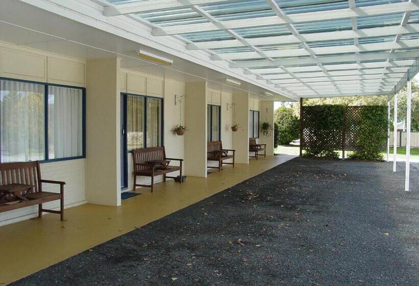 Мотель Tally Ho Motor Inn