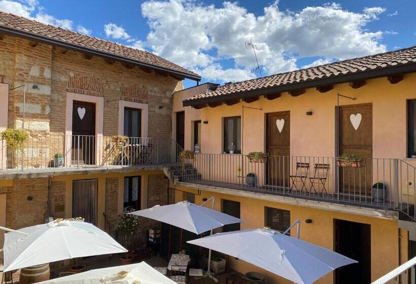 بنسيون Locanda Il Cortile