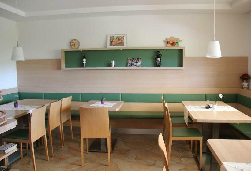 ペンション Zweytick Gästezimmer Weingut