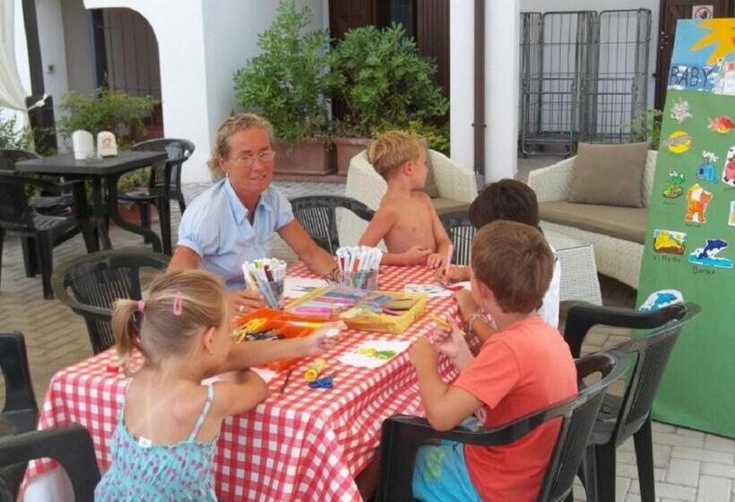 منتجع Dorado 8p