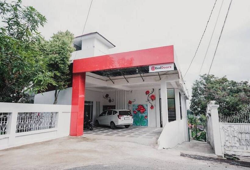پانسیون Reddoorz Syariah Near Arafah Hospital Jambi