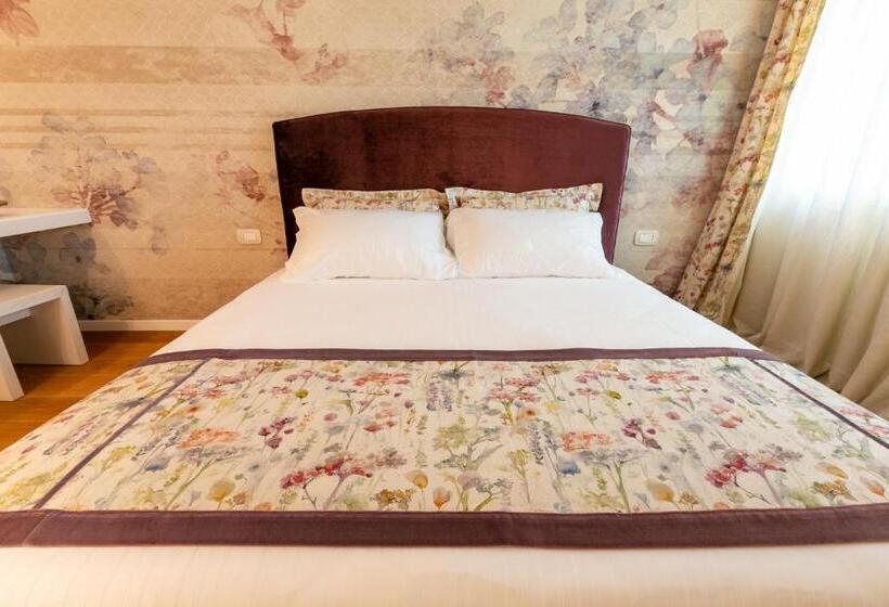 استراحتگاه Relais Althea Azienda Agrituristica
