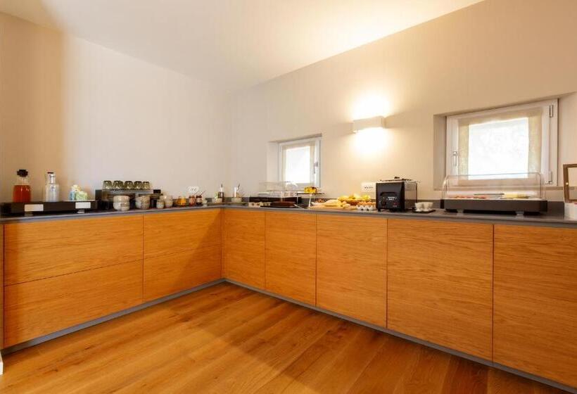 استراحتگاه Relais Althea Azienda Agrituristica