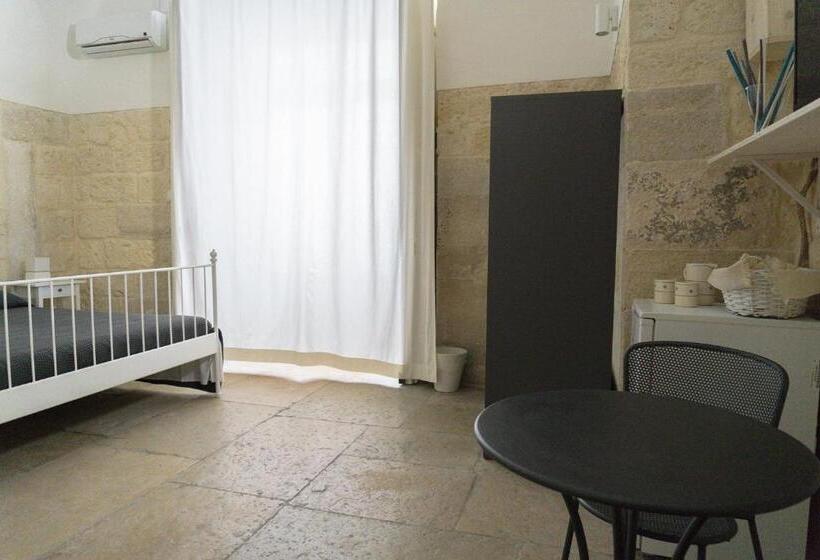 تختخواب و صبحانه Donato Rooms