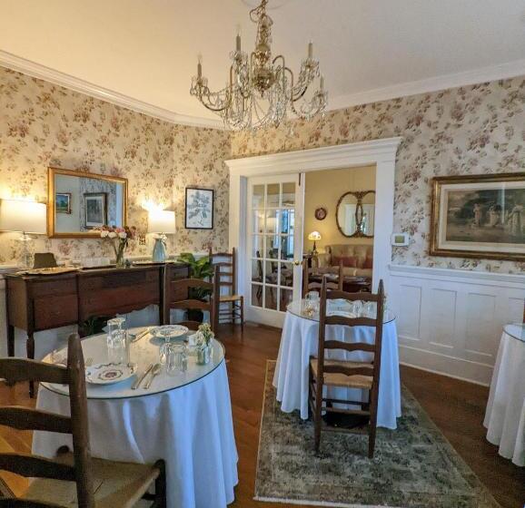 مبيت وإفطار Old Powder House Inn