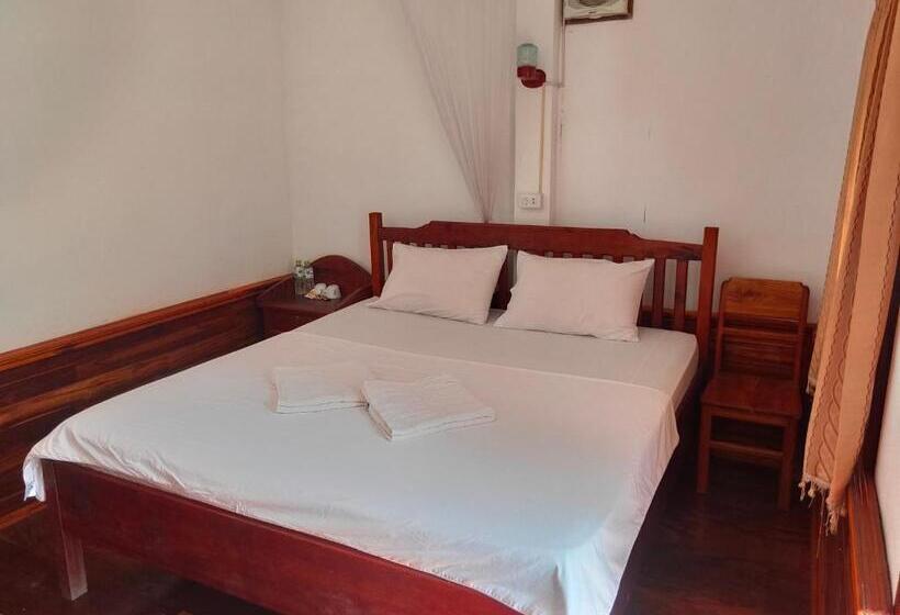 تختخواب و صبحانه Sunset Bungalows & Gh