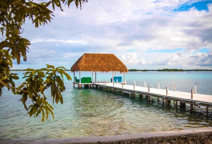 هتل Royal Palm Bacalar Cabañas & Lagoon Club