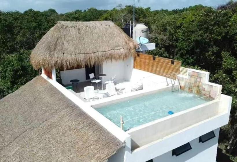 هتل Royal Palm Bacalar Cabañas & Lagoon Club