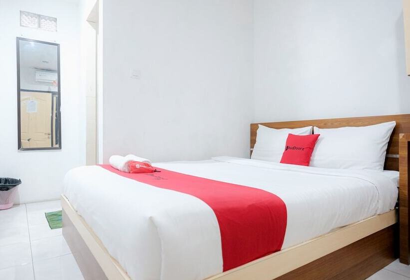 پانسیون Reddoorz Near Tugu Pers Jambi
