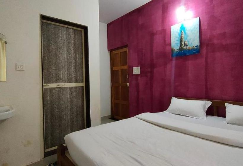 فندق صغير Shivam Bnb Mandrem Resort