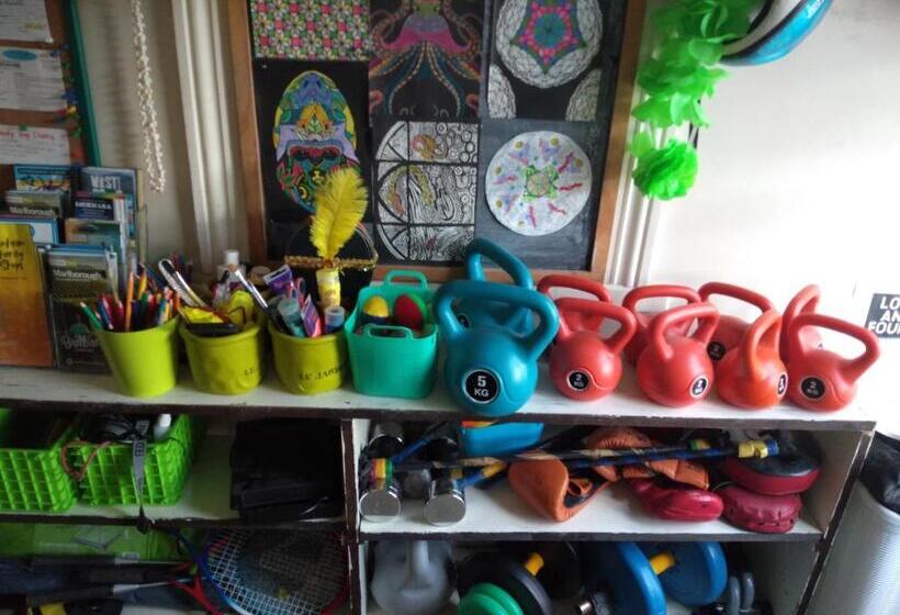 هاستل Jack's Backpackers