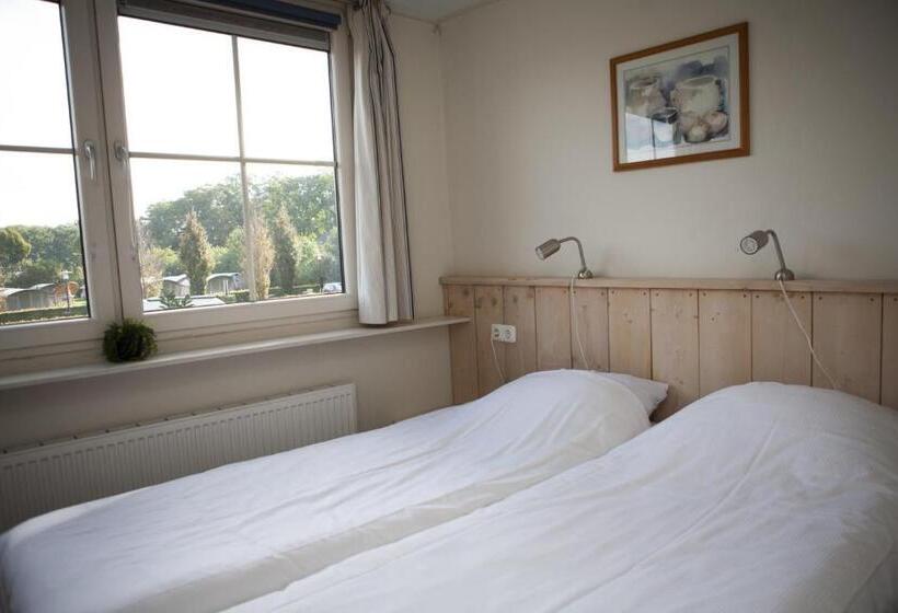 هتل Groepsboerderij 20 Pers