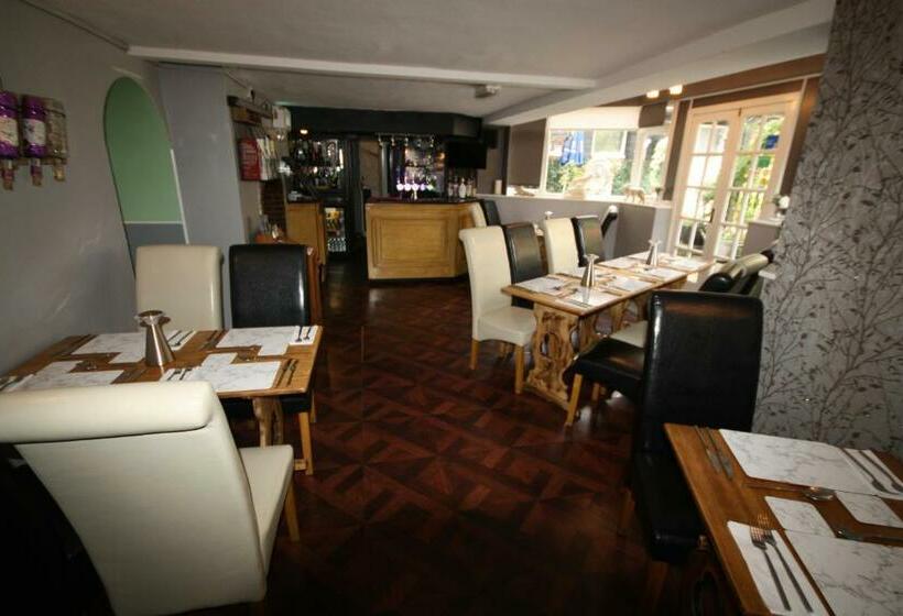 فندق Red Lion