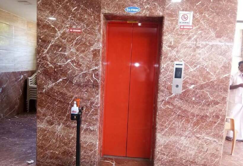 فندق Shiva Residency