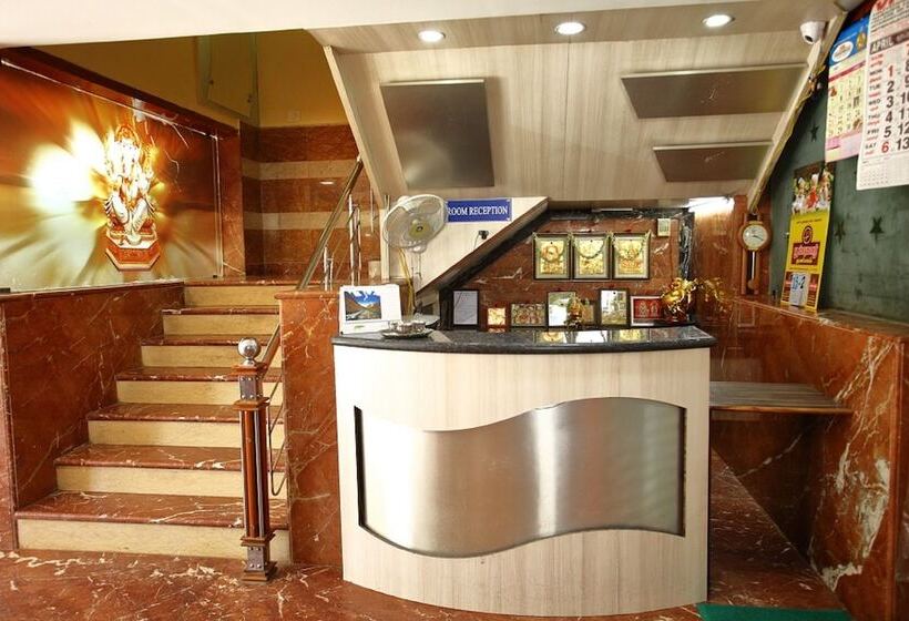 فندق Shiva Residency