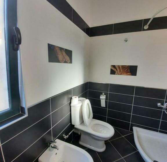 تختخواب و صبحانه Guesthouse Pelivani