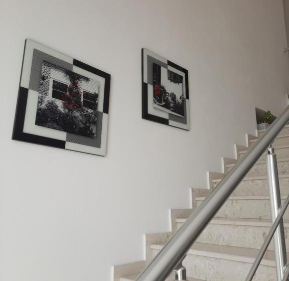 تختخواب و صبحانه Guesthouse Pelivani
