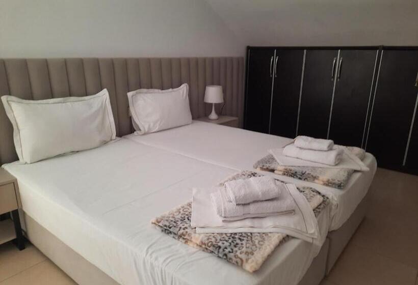 تختخواب و صبحانه Guesthouse Pelivani