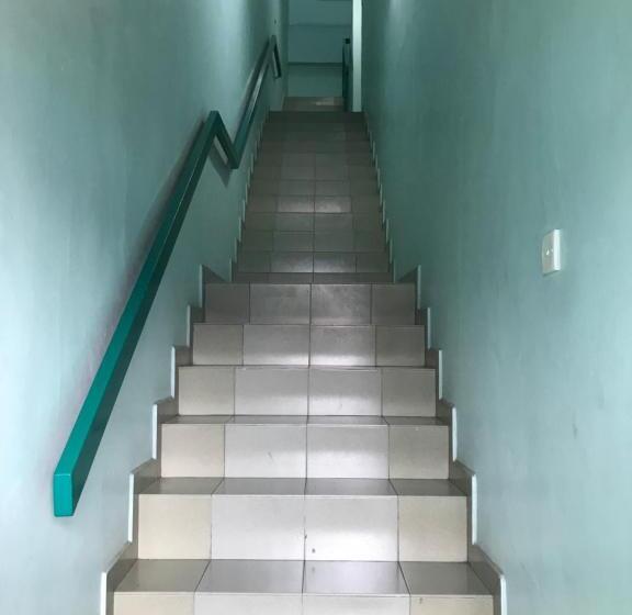 هتل Seri Kangsar Kk